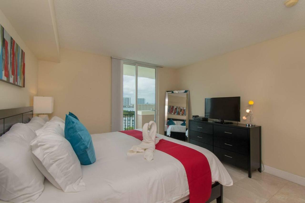 Stylish Modern 2Bd/2Bth Apt. Min To Beach マイアミビーチ エクステリア 写真